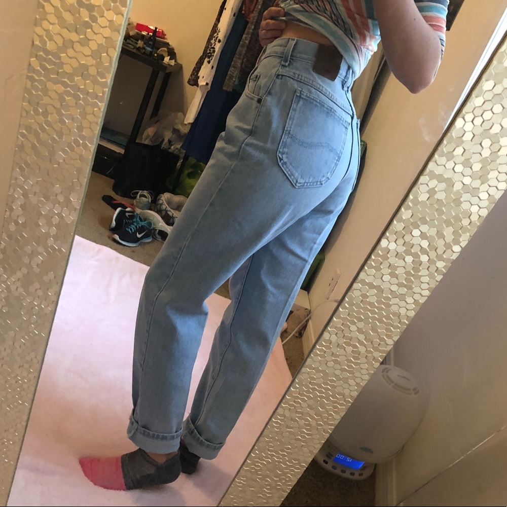 Vintage Lee light wash mom jeans